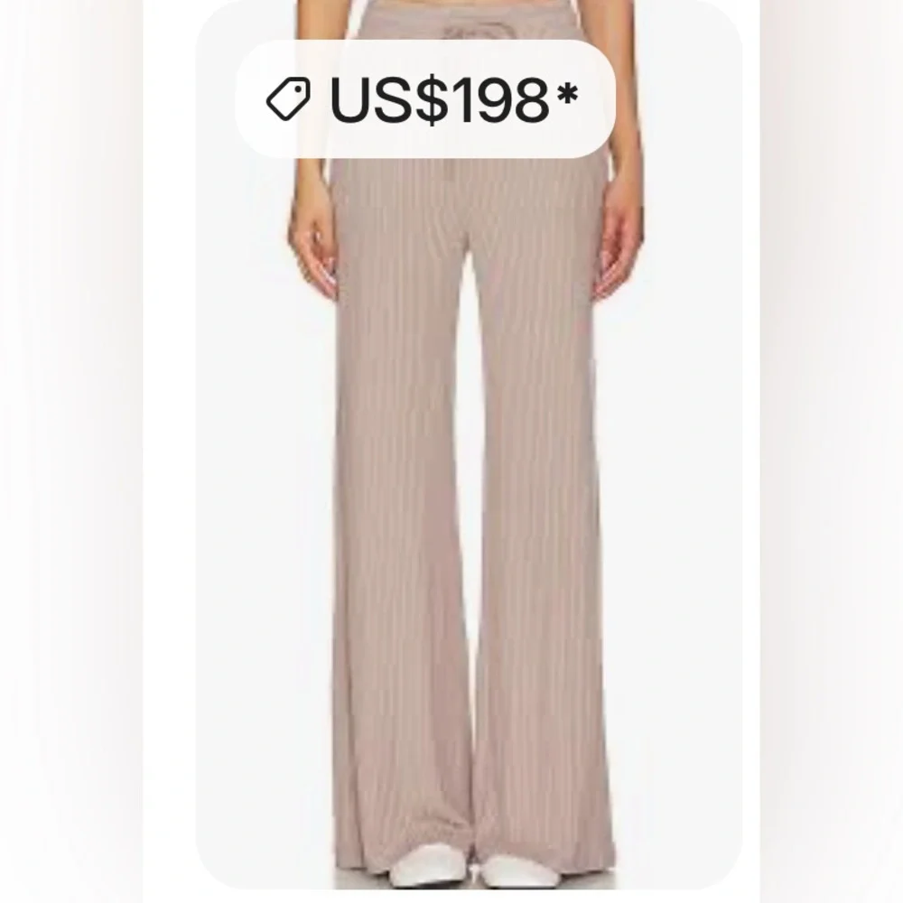 Beyond Yoga Well Traveled Wide Leg Pants - Picture 4 of 11